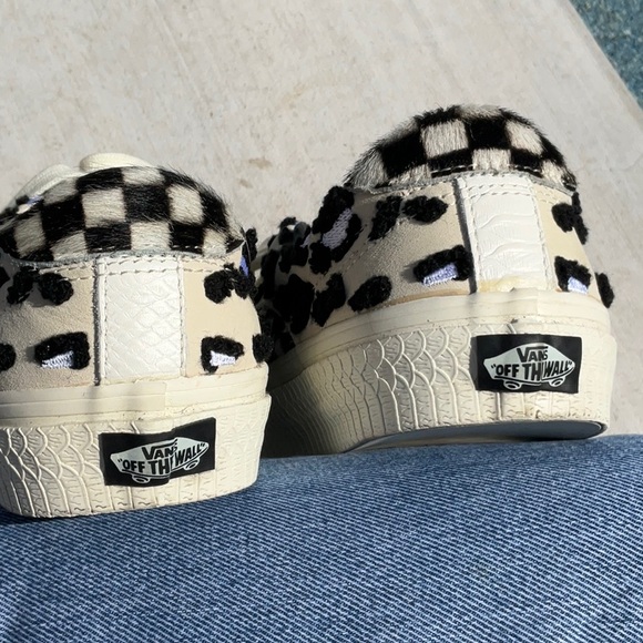 VANS Safari Edition Size 9